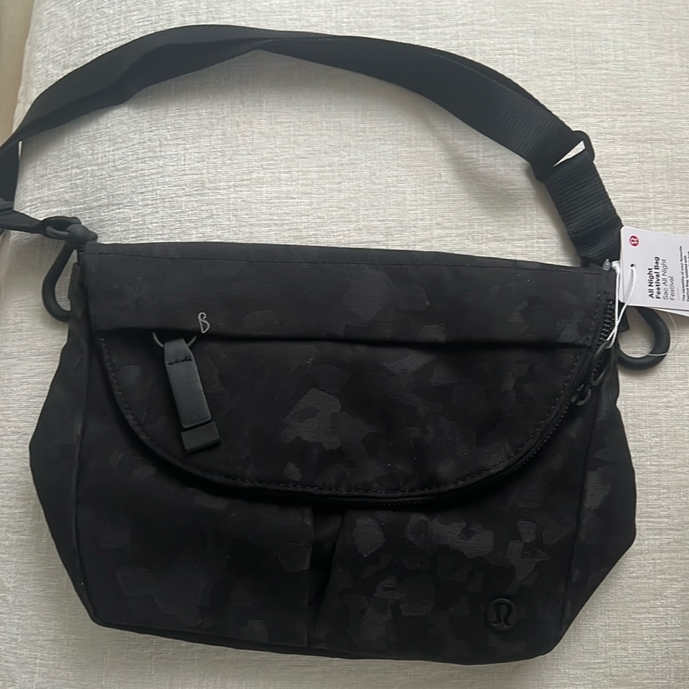 NWT LULULEMON FESTIVAL BAG